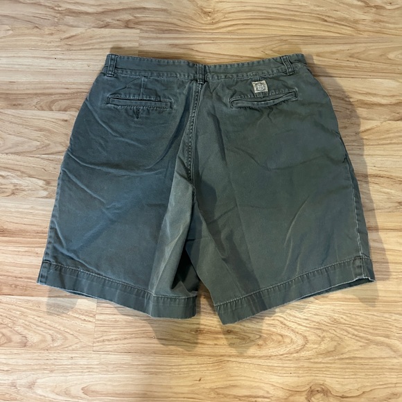 Abercrombie & Fitch Mens Dark Green 34W Shorts - Picture 2 of 3